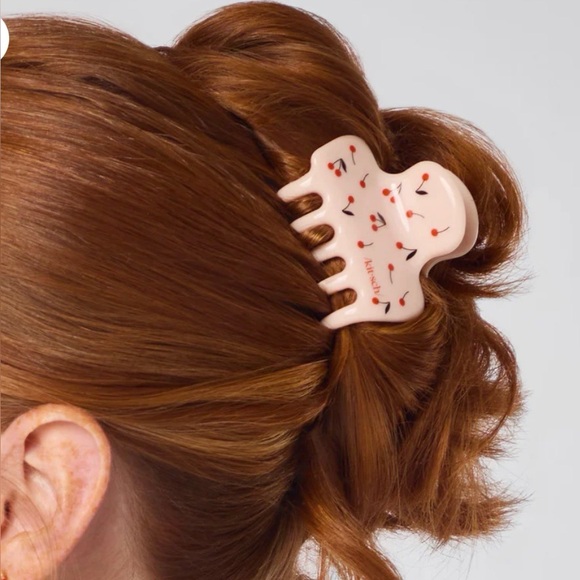 🆕Kitsch Cherry Print Cloud Clip + Mini Claw Clip Set - Picture 2 of 10